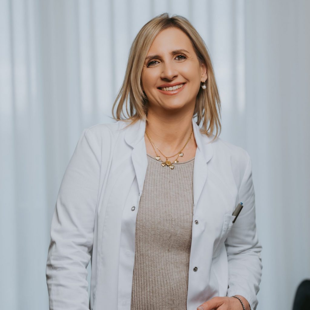 Portrait Doktor stehend